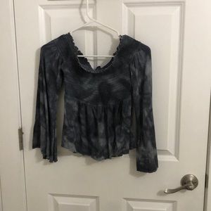 Off the shoulder long sleeve